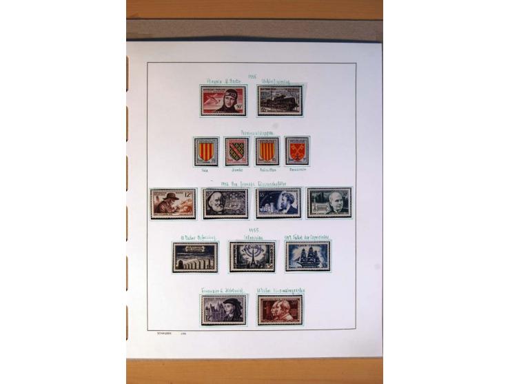 1900/75, ungebrauchte und postfrische Sammlung mit vielen besseren Werten, dabei Mi.-Nr. 96-100, 152, 220-21,  239, 241-42, 2
