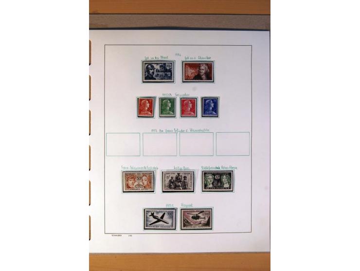 1900/75, ungebrauchte und postfrische Sammlung mit vielen besseren Werten, dabei Mi.-Nr. 96-100, 152, 220-21,  239, 241-42, 2