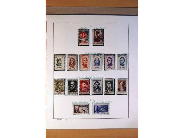 1900/75, ungebrauchte und postfrische Sammlung mit vielen besseren Werten, dabei Mi.-Nr. 96-100, 152, 220-21,  239, 241-42, 2
