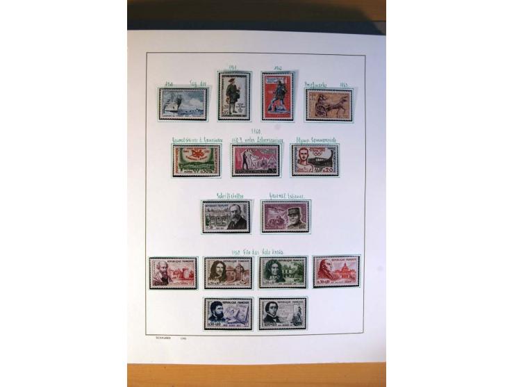 1900/75, ungebrauchte und postfrische Sammlung mit vielen besseren Werten, dabei Mi.-Nr. 96-100, 152, 220-21,  239, 241-42, 2