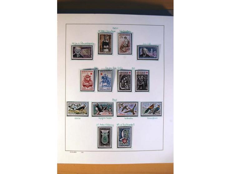 1900/75, ungebrauchte und postfrische Sammlung mit vielen besseren Werten, dabei Mi.-Nr. 96-100, 152, 220-21,  239, 241-42, 2
