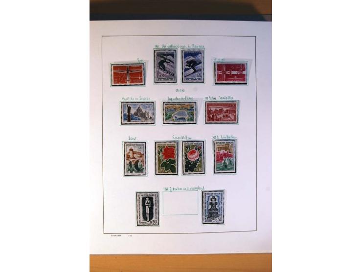 1900/75, ungebrauchte und postfrische Sammlung mit vielen besseren Werten, dabei Mi.-Nr. 96-100, 152, 220-21,  239, 241-42, 2