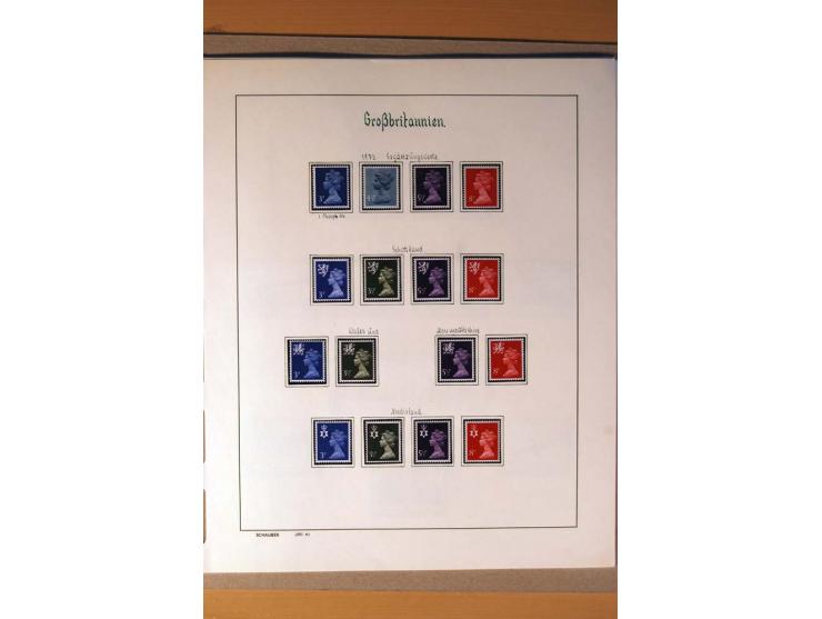 1840/1974, sehr schöne gestempelte Sammlung, differenziert nach Farben, Zähnungen und Platten, dabei viele bessere Werte z.B.