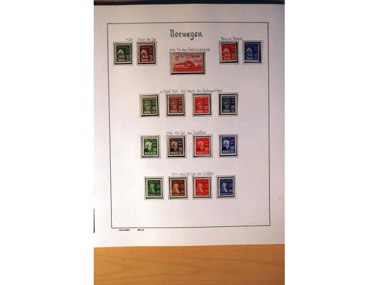 1855/1976, gestempelte überkpl. Sammlung mit Dienst- und Portomarken, u.a. Mi.-Nr. 1 mit Rost-, Orts- und Nummernstempel, daz