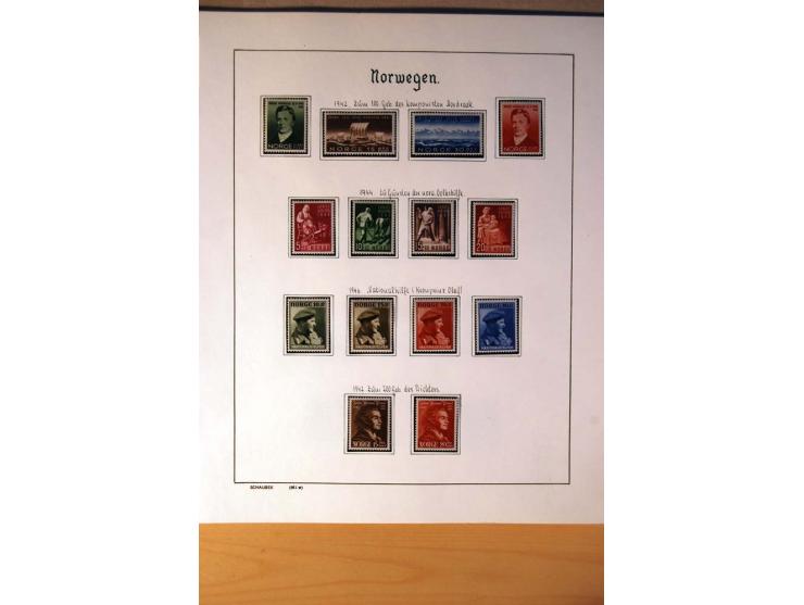 1855/1976, gestempelte überkpl. Sammlung mit Dienst- und Portomarken, u.a. Mi.-Nr. 1 mit Rost-, Orts- und Nummernstempel, daz