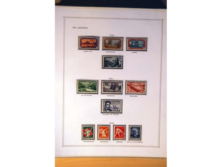 1881/1967, ungebrauchte und weitgehend kpl. bis überkpl. Sammlung mit Zusammendrucken und (bis auf Bl.1) allen Blocks