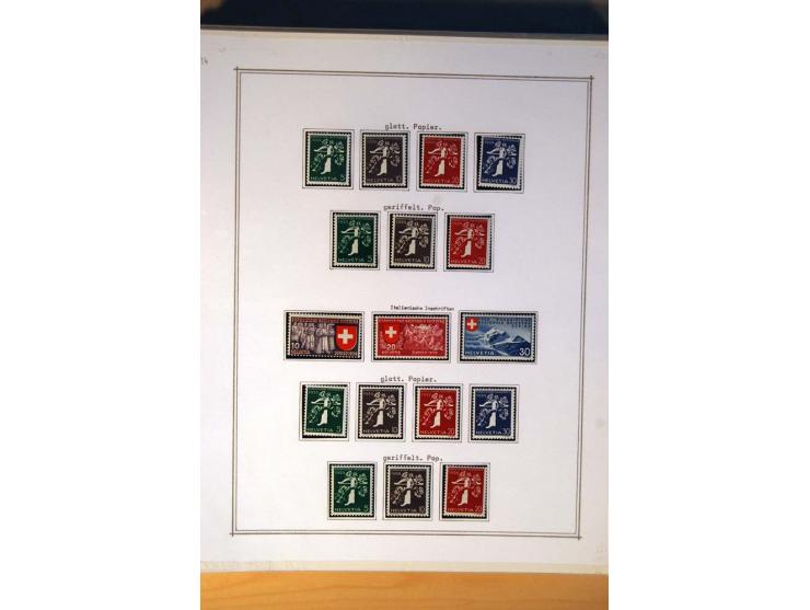 1881/1967, ungebrauchte und weitgehend kpl. bis überkpl. Sammlung mit Zusammendrucken und (bis auf Bl.1) allen Blocks