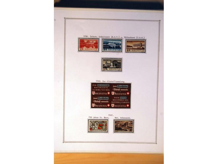 1881/1967, ungebrauchte und weitgehend kpl. bis überkpl. Sammlung mit Zusammendrucken und (bis auf Bl.1) allen Blocks