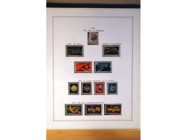 1881/1967, ungebrauchte und weitgehend kpl. bis überkpl. Sammlung mit Zusammendrucken und (bis auf Bl.1) allen Blocks