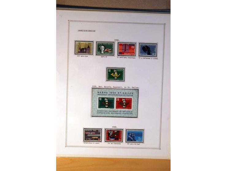 1881/1967, ungebrauchte und weitgehend kpl. bis überkpl. Sammlung mit Zusammendrucken und (bis auf Bl.1) allen Blocks