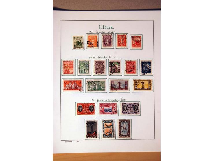1865/1977, umfangreiche vorwiegend ungebrauchte und gestempelte Sammlung Estland, Lettland und Litauen, Tschechoslowakei, Rum