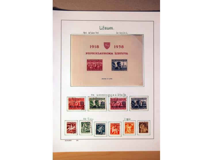 1865/1977, umfangreiche vorwiegend ungebrauchte und gestempelte Sammlung Estland, Lettland und Litauen, Tschechoslowakei, Rum
