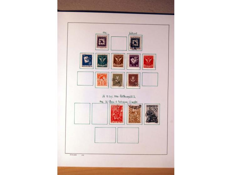 1865/1977, umfangreiche vorwiegend ungebrauchte und gestempelte Sammlung Estland, Lettland und Litauen, Tschechoslowakei, Rum