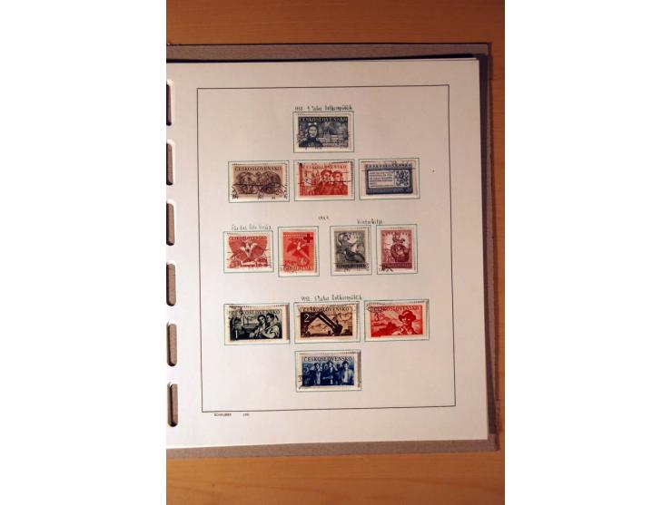 1865/1977, umfangreiche vorwiegend ungebrauchte und gestempelte Sammlung Estland, Lettland und Litauen, Tschechoslowakei, Rum