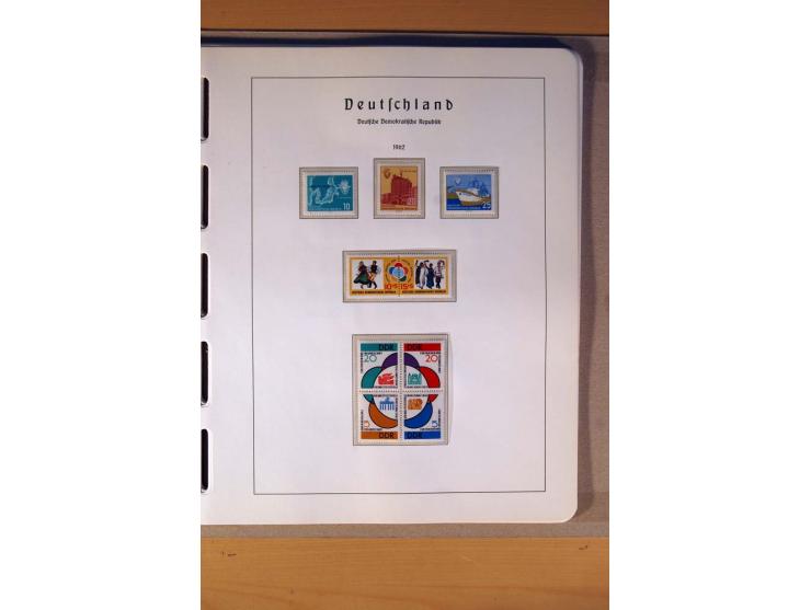 1945/90,  ungebrauchte, postfrische und gestempelte Sammlung dabei Bund/Berlin und DDR in den Hauptnummern bis 1960 augensche