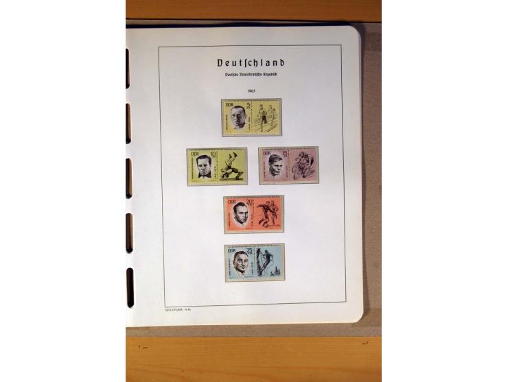 1945/90,  ungebrauchte, postfrische und gestempelte Sammlung dabei Bund/Berlin und DDR in den Hauptnummern bis 1960 augensche