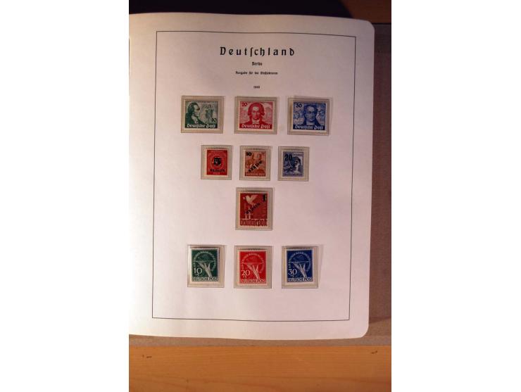 1945/90,  ungebrauchte, postfrische und gestempelte Sammlung dabei Bund/Berlin und DDR in den Hauptnummern bis 1960 augensche