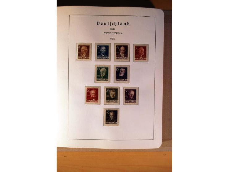 1945/90,  ungebrauchte, postfrische und gestempelte Sammlung dabei Bund/Berlin und DDR in den Hauptnummern bis 1960 augensche