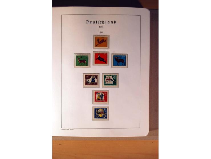1945/90,  ungebrauchte, postfrische und gestempelte Sammlung dabei Bund/Berlin und DDR in den Hauptnummern bis 1960 augensche