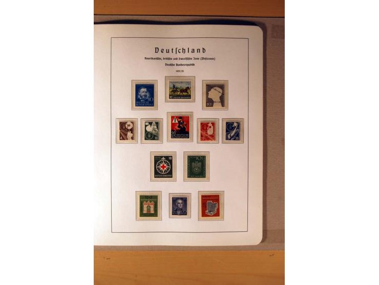 1945/90,  ungebrauchte, postfrische und gestempelte Sammlung dabei Bund/Berlin und DDR in den Hauptnummern bis 1960 augensche