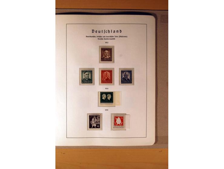 1945/90,  ungebrauchte, postfrische und gestempelte Sammlung dabei Bund/Berlin und DDR in den Hauptnummern bis 1960 augensche