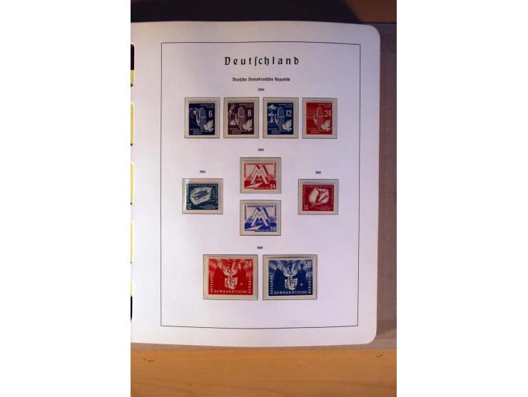 1945/90,  ungebrauchte, postfrische und gestempelte Sammlung dabei Bund/Berlin und DDR in den Hauptnummern bis 1960 augensche