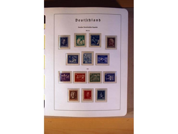 1945/90,  ungebrauchte, postfrische und gestempelte Sammlung dabei Bund/Berlin und DDR in den Hauptnummern bis 1960 augensche