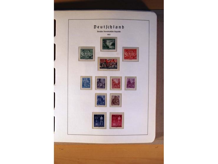 1945/90,  ungebrauchte, postfrische und gestempelte Sammlung dabei Bund/Berlin und DDR in den Hauptnummern bis 1960 augensche