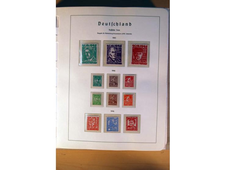 1945/90,  ungebrauchte, postfrische und gestempelte Sammlung dabei Bund/Berlin und DDR in den Hauptnummern bis 1960 augensche