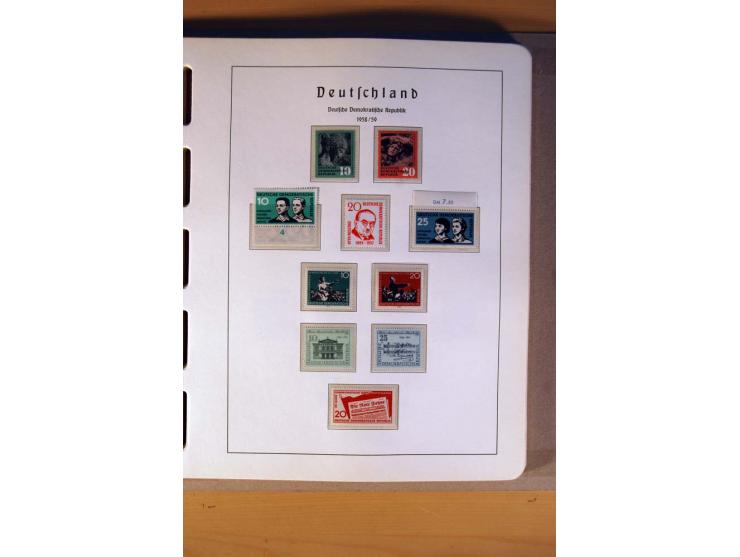 1945/90,  ungebrauchte, postfrische und gestempelte Sammlung dabei Bund/Berlin und DDR in den Hauptnummern bis 1960 augensche