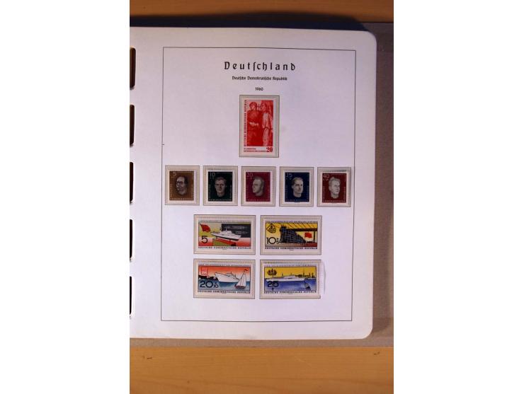 1945/90,  ungebrauchte, postfrische und gestempelte Sammlung dabei Bund/Berlin und DDR in den Hauptnummern bis 1960 augensche