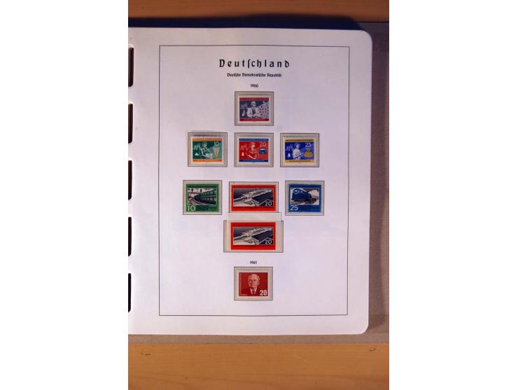 1945/90,  ungebrauchte, postfrische und gestempelte Sammlung dabei Bund/Berlin und DDR in den Hauptnummern bis 1960 augensche