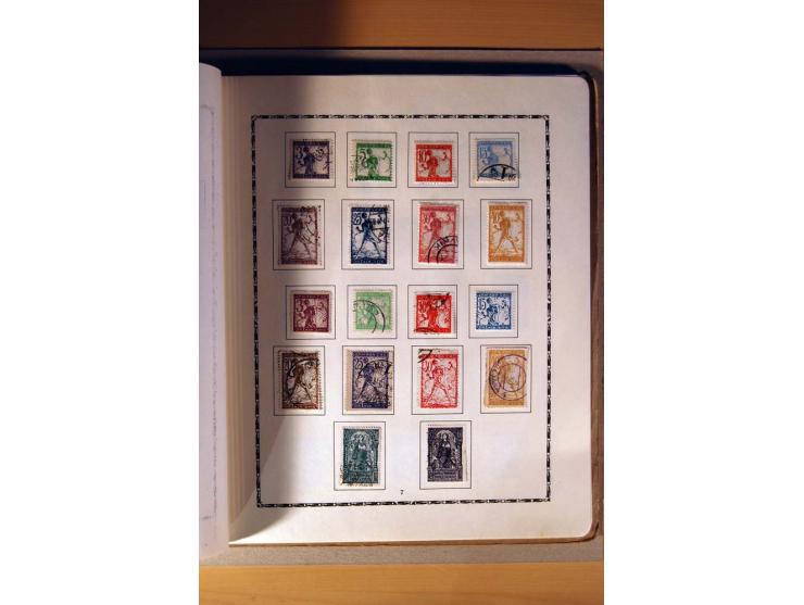 1918/60, meist gestempelter Doublettenposten auf Albenseiten, dazu ca. 60 Briefe und Karten vor 1960 mit auch Portomarken-Fra