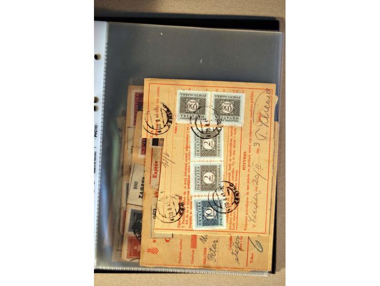 1941/44, ca. 50 Briefe und Karten aus dem Bedarf mit R-Briefen, Luftpostbriefen und einigen Paketkarten, unterschiedliche Erh