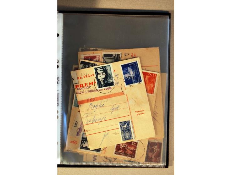 1941/44, ca. 50 Briefe und Karten aus dem Bedarf mit R-Briefen, Luftpostbriefen und einigen Paketkarten, unterschiedliche Erh