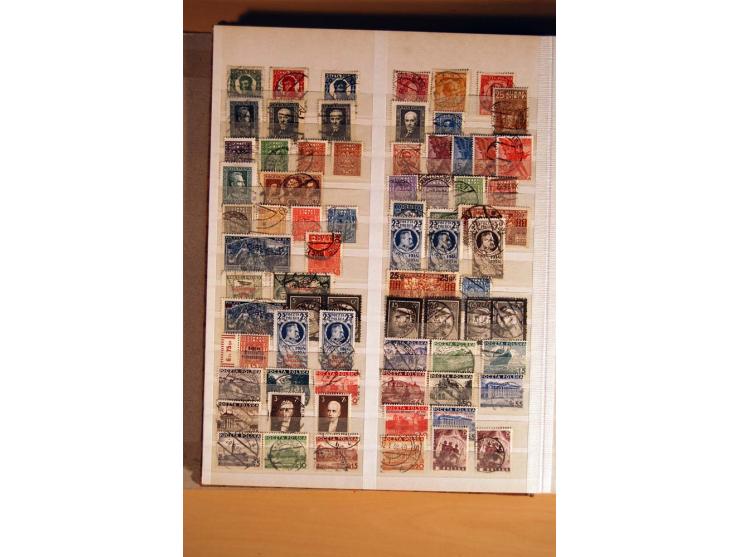 1860/1983, ungebrauchte, postfrische und gestempelte Sammlung mit Mi.-Nr. 1 im Steckbuch und in 2 Schaubek-Alben (Mi. nach An