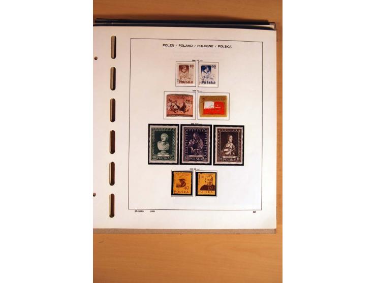 1860/1960 (ca.), ungebrauchte, postfrische und gestempelte Sammlung mit Nr. 1, Bl.1, Bl.10, schönem Teil Groszy-Aufdrucken et