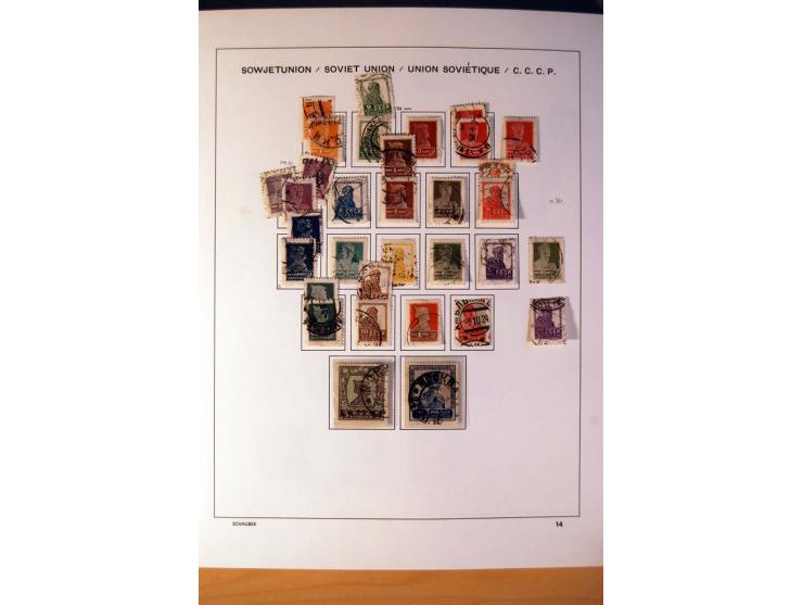 1857/1990 (ca.), postfrische, ungebrauchte und gestempelte Sammlung mit auch diversem Doublettenmaterial, dabei Nr. 1, 39y, S