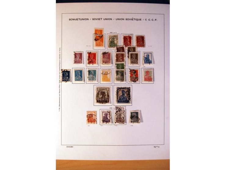 1857/1990 (ca.), postfrische, ungebrauchte und gestempelte Sammlung mit auch diversem Doublettenmaterial, dabei Nr. 1, 39y, S