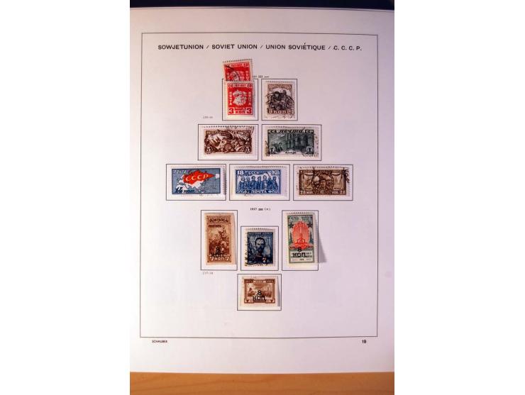 1857/1990 (ca.), postfrische, ungebrauchte und gestempelte Sammlung mit auch diversem Doublettenmaterial, dabei Nr. 1, 39y, S