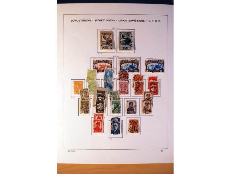 1857/1990 (ca.), postfrische, ungebrauchte und gestempelte Sammlung mit auch diversem Doublettenmaterial, dabei Nr. 1, 39y, S