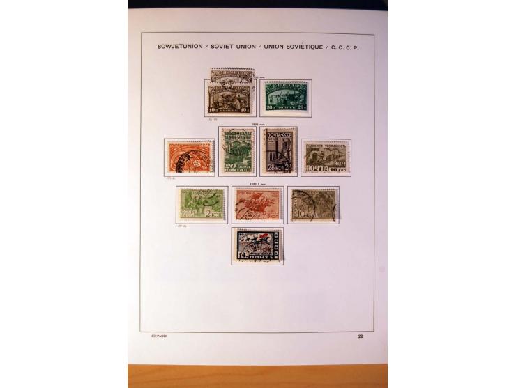 1857/1990 (ca.), postfrische, ungebrauchte und gestempelte Sammlung mit auch diversem Doublettenmaterial, dabei Nr. 1, 39y, S