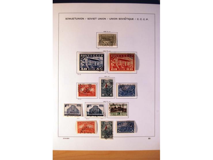 1857/1990 (ca.), postfrische, ungebrauchte und gestempelte Sammlung mit auch diversem Doublettenmaterial, dabei Nr. 1, 39y, S