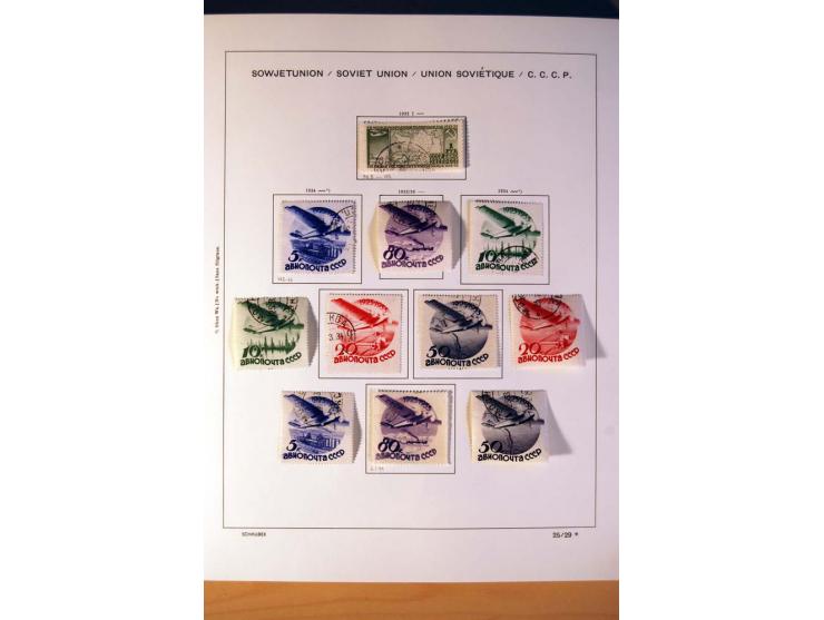 1857/1990 (ca.), postfrische, ungebrauchte und gestempelte Sammlung mit auch diversem Doublettenmaterial, dabei Nr. 1, 39y, S