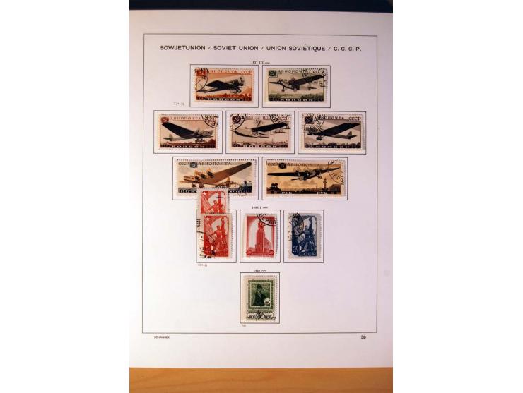 1857/1990 (ca.), postfrische, ungebrauchte und gestempelte Sammlung mit auch diversem Doublettenmaterial, dabei Nr. 1, 39y, S