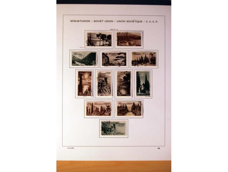1857/1990 (ca.), postfrische, ungebrauchte und gestempelte Sammlung mit auch diversem Doublettenmaterial, dabei Nr. 1, 39y, S