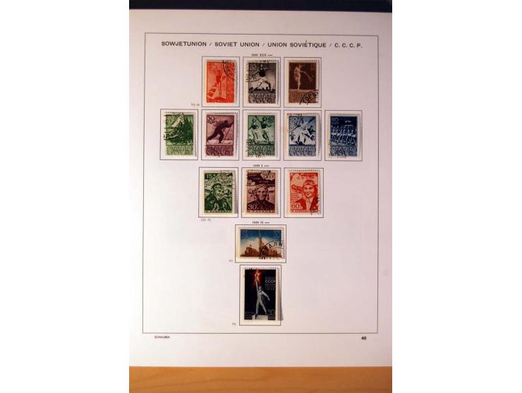 1857/1990 (ca.), postfrische, ungebrauchte und gestempelte Sammlung mit auch diversem Doublettenmaterial, dabei Nr. 1, 39y, S