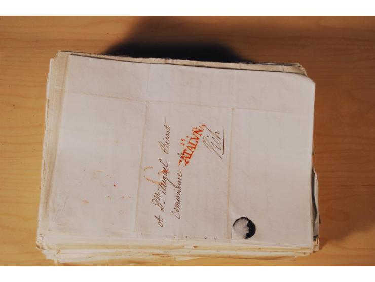 1830/50 (ca.), rd. 300 aktenfrische Vorphilabriefe mit Inhalt, alle mit roten oder schwarzen L2 bzw. DKr. mit diversen Taxste