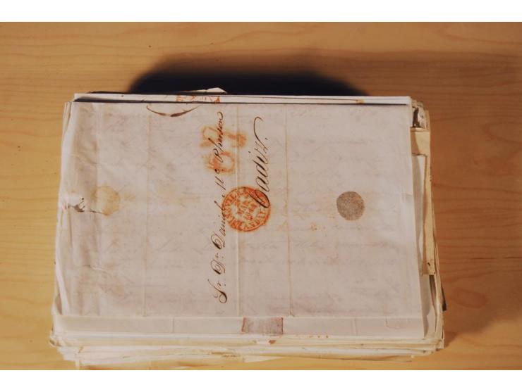 1830/50 (ca.), rd. 300 aktenfrische Vorphilabriefe mit Inhalt, alle mit roten oder schwarzen L2 bzw. DKr. mit diversen Taxste