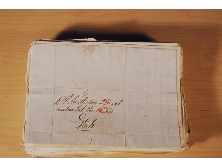 1830/50 (ca.), rd. 300 aktenfrische Vorphilabriefe mit Inhalt, alle mit roten oder schwarzen L2 bzw. DKr. mit diversen Taxste